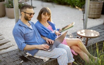 Couple’s Side Hustle Quickly Grew Past $1,000 a Day With Help From ChatGPT