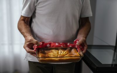 Pyrex Was Railroad Glass Until Someone Baked a Cake in It